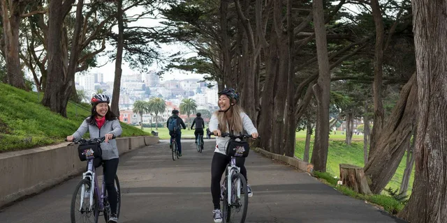 San Francisco Self-Guided Bike Tour - Image 1