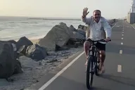 Marina del Rey e-Bike Coastal Beach Tour thumbnail 3