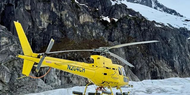Juneau Helicopter Glacier Landing Tour - Image 4