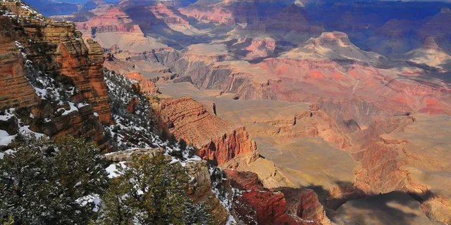 Phoenix Grand Canyon and Sedona Day Tour - Image 4