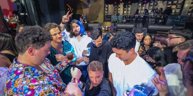 Las Vegas Nightclub Tour with Skip-the-Line Access - Image 5