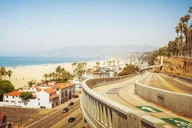 Malibu Coastal Driving Tour with Audio Guide thumbnail 1