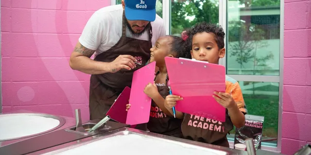 Nashville Rolled Ice Cream Class - Image 5