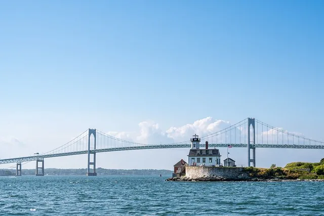 Newport Sightseeing Sail on Classic Sailboat 90 min - Image 6