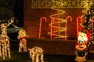 New York Christmas Lights Bus Tour thumbnail 3