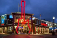 San Francisco Hard Rock Cafe Dining Experience thumbnail 1