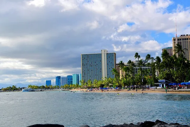 Waikiki Family Walking Tour - Image 4