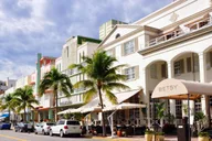 Miami South Beach Walking Tour with Lincoln Road and Espanola Way thumbnail 6