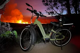 Hilo Private E-Bike Tour Volcano and Waterfalls