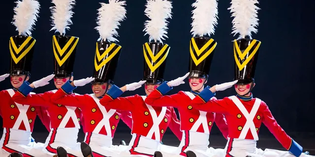New York City Christmas Spectacular with the Rockettes 1.5 hr - Image 5