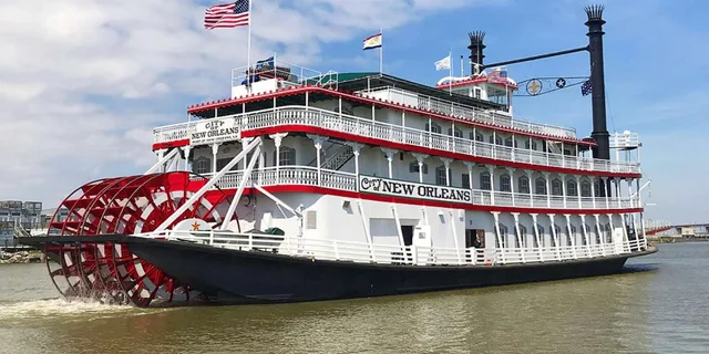 New Orleans Steamboat Jazz Cruise on the Mississippi - Image 2