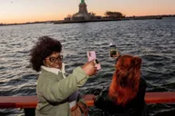 New York City Sailboat Tour at Night thumbnail 6