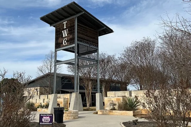 Fredericksburg Private Wine Tour - Image 2