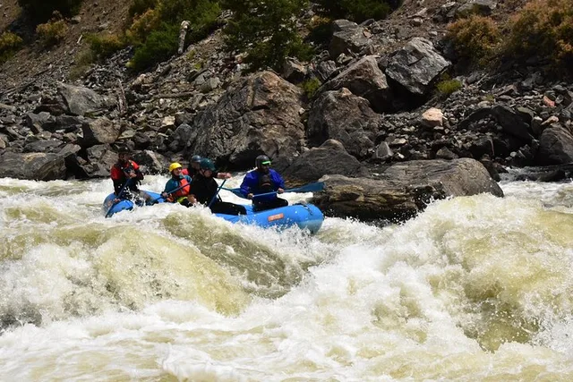 Gore Canyon White-Water Rafting - Image 5