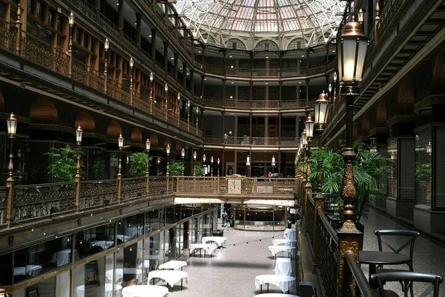 Cleveland History and Highlights Tour - Image 3