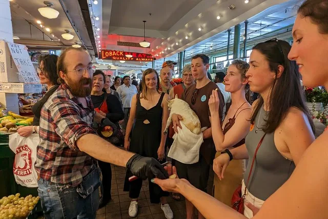 Seattle Plant-Based Food Tour in Pike Place - Image 4