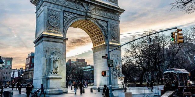 New York City Private SUV Tour - Image 6