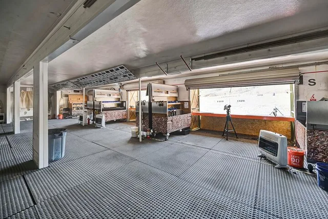 Las Vegas 4-Gun Shooting Experience - Image 3