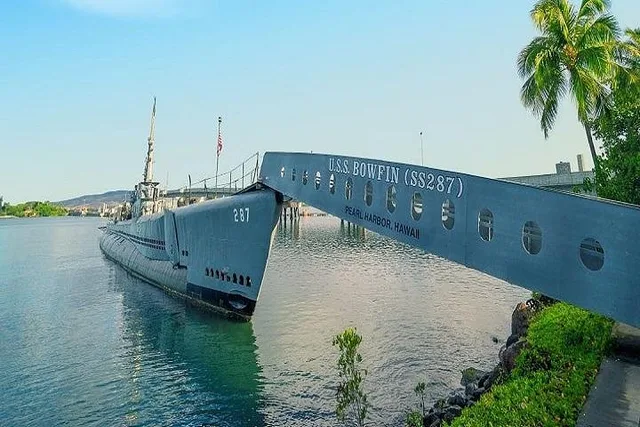 Oahu Pearl Harbor Experience Tour - Image 5