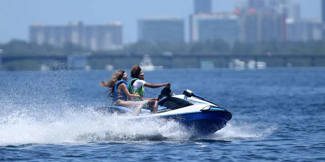 Miami Beach Jet Ski Adventure with Free Boat Ride 2 hr - Image 3