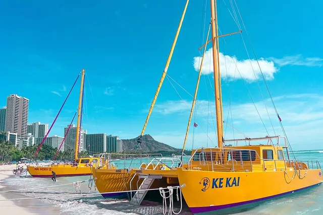 Waikiki Beach Catamaran Sail - Image 5