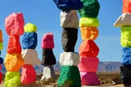 Las Vegas Mojave Desert Tour with Seven Magic Mountains thumbnail 1