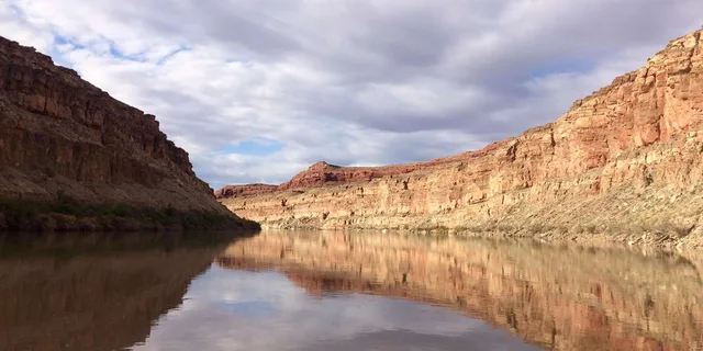 Moab Meander Canyon Jet Boat Tour - Image 4
