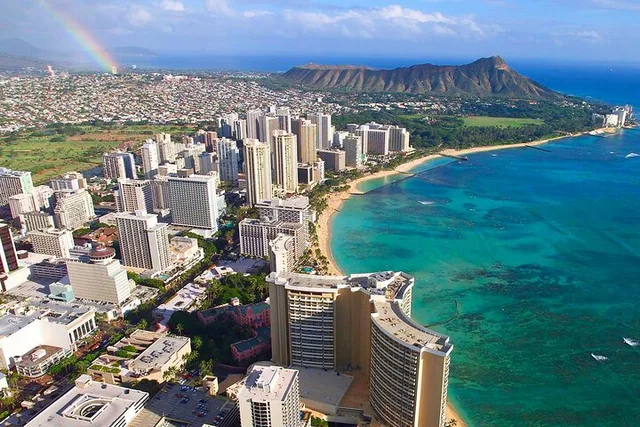 Honolulu Private Airport Transfer in SUV - Image 4