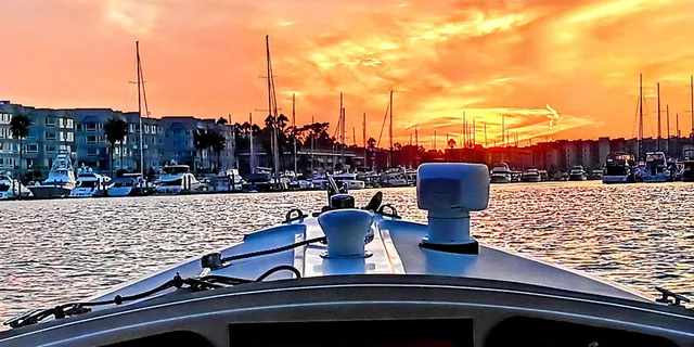Los Angeles Boat Cruise with Wine and Charcuterie - Image 2