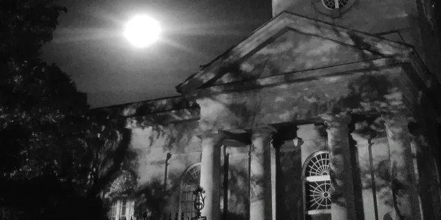 Charleston Dark History and Ghost Tour - Image 2
