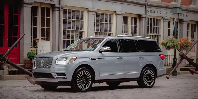 New York City Private SUV Tour - Image 1