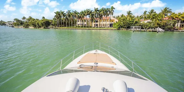 Miami Beach Yacht Rental - Image 5