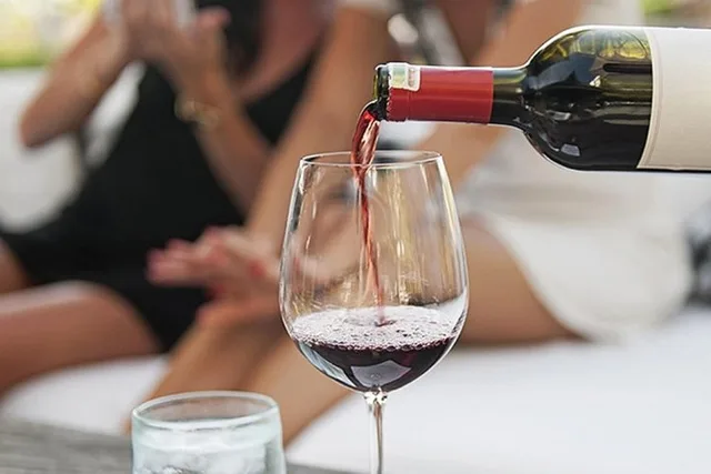 Oahu Wine Tasting Experience - Image 1