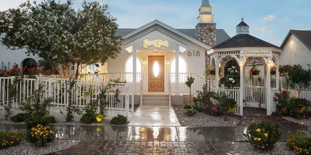 Las Vegas Elvis-Themed Wedding or Vow Renewal - Image 2