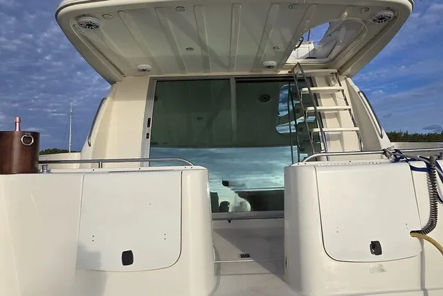Miami Yacht Cruise in Biscayne Bay - Image 4