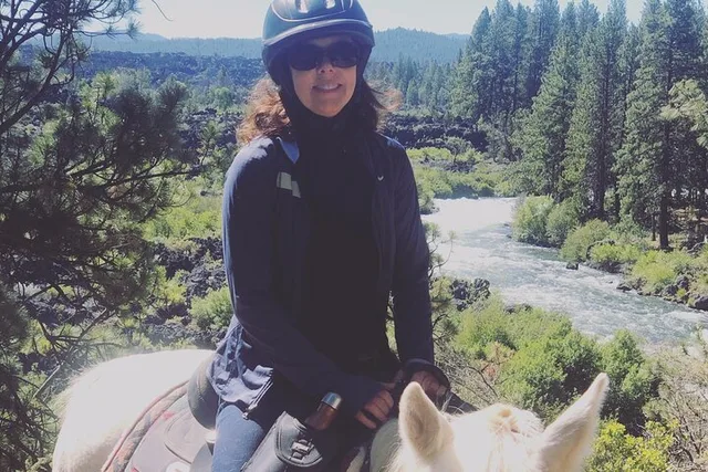 Deschutes River Horse Ride - Image 2