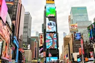 New York Fashion Shopping Tour with a Stylist thumbnail 4