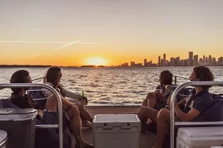 Miami Sunset Cruise Around Celebrity Mansions 60 min