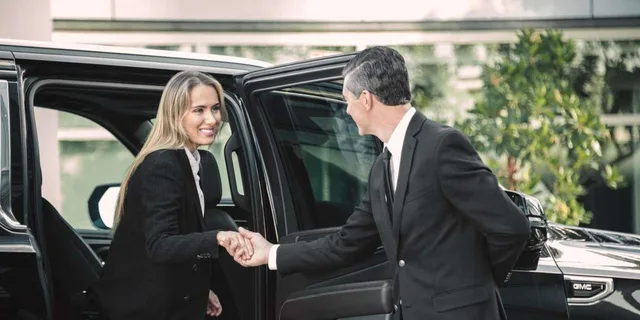 Los Angeles Airport Private Transfer - Image 1