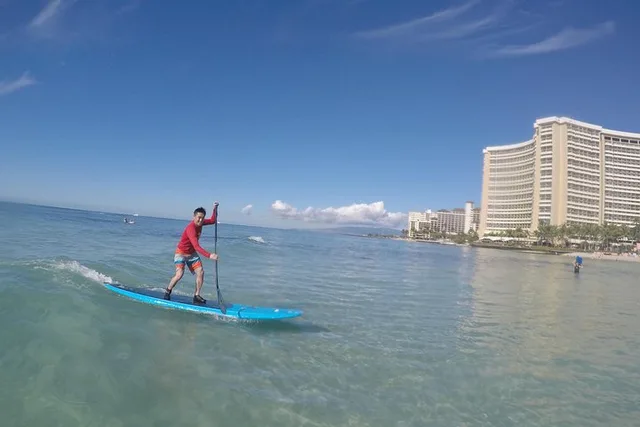 Waikiki Stand Up Paddle Lesson with Shuttle - Image 1
