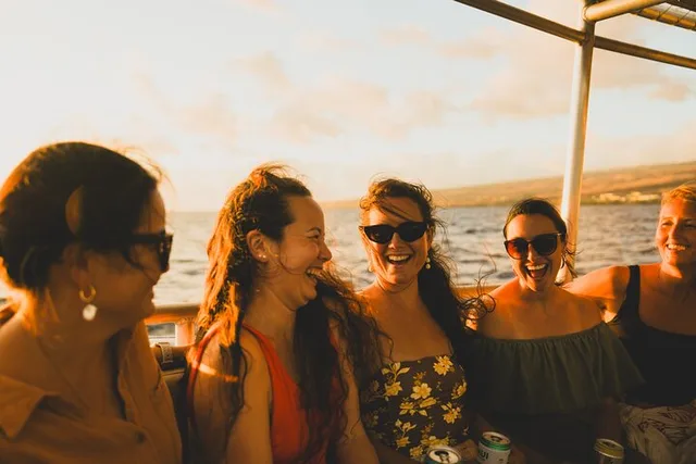 Waikiki Sunset Catamaran Sail - Image 3