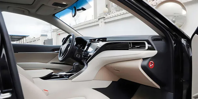 New York City Airport Transfer to Manhattan - Image 3