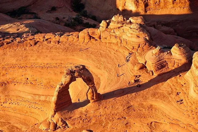 Moab Airplane Tour Over Arches National Park 30 min - Image 1