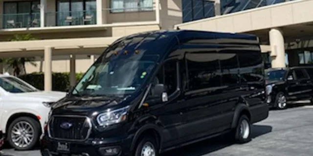 Orlando International Drive Shuttle Service - Image 3