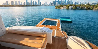 Miami Private Boat Tour with Jet Skis