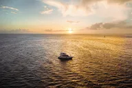 Waikiki Sunset Cruise thumbnail 6