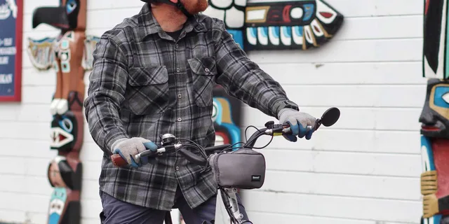 Skagway E-Bike and White Pass Summit Tour - Image 2
