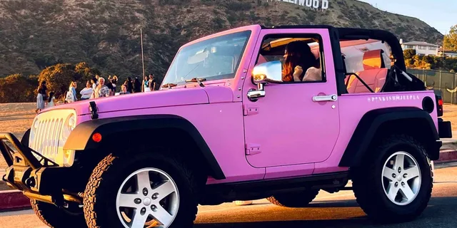 Los Angeles Hollywood Sign Tour in a Pink Jeep - Image 1