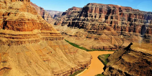 Grand Canyon Helicopter Tour from South Rim 25 min - Image 4