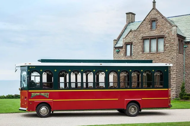 Newport Trolley Tour Scenic Overview - Image 3